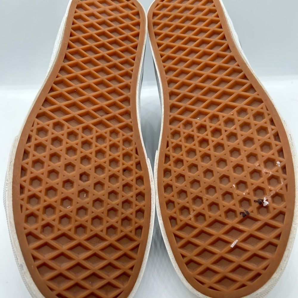 Rose Thorns Hightop Vans View 5